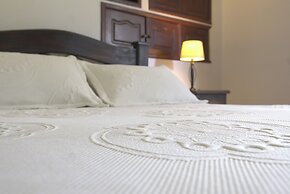 Hotel Chalet El Castillo by Majuva