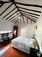 Hotel Chalet El Castillo by Majuva