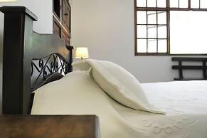 Hotel Chalet El Castillo by Majuva