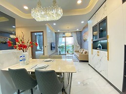 Sky Center Tan Son Nhat Airport Luxury