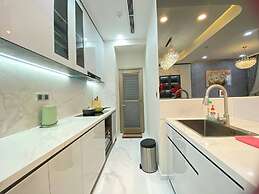 Sky Center Tan Son Nhat Airport Luxury