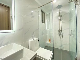 Sky Center Tan Son Nhat Airport Luxury