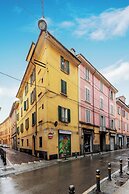 White Leaves Studio by Wonderful Italy