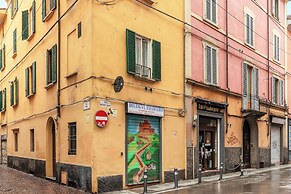 White Leaves Studio by Wonderful Italy