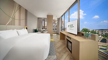 Holiday Inn Dujiangyan Ancient Town by IHG