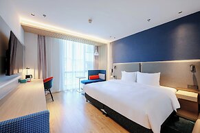 Holiday Inn Express Wuxi East Station by IHG