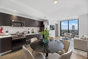 Luxury  Spacious Condo at Downtown Miami