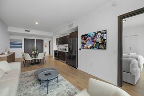 Luxury  Spacious Condo at Downtown Miami