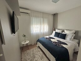 Apto 406 Luxuoso, Barreiros, Prox Shop Itaguaçu, BR, Entrada Florianóp