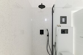 Olivia in Wonderland by Wonderful Italy