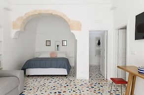 Olivia in Wonderland by Wonderful Italy