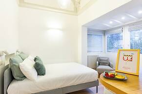 Cozy Studio in Chiaia district