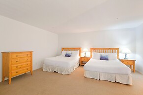 Borgata Lodge