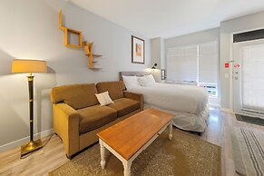 Borgata Lodge