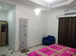 Micheal Hotel & Suites Ltd