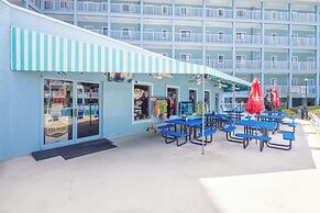 Beachy Vibe 2 BDR In Desirable HHI Resort!