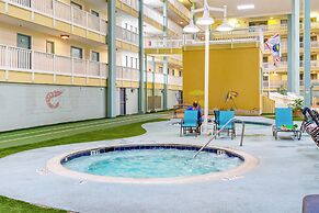 Beachy Vibe 2 BDR In Desirable HHI Resort!