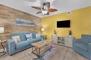 Beachy Vibe 2 BDR In Desirable HHI Resort!