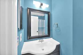 Beachy Vibe 2 BDR In Desirable HHI Resort!