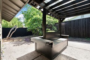 Quiet 4 Bedroom Home Located off Sola