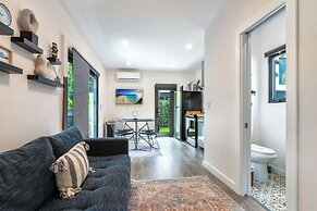 5BR Sleeps 14 w/ In-law Suite & Bbq!