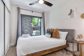 5BR Sleeps 14 w/ In-law Suite & Bbq!