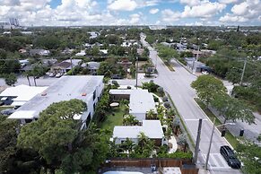 5BR Sleeps 14 w/ In-law Suite & Bbq!