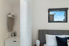 5BR Sleeps 14 w/ In-law Suite & Bbq!