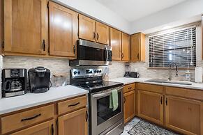 Stone Creek Retreat 2 BR Home!