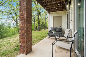 Stone Creek Retreat 2 BR Home!