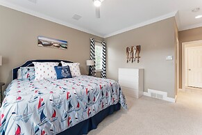 Leeloos on the Lake Sleeps 12