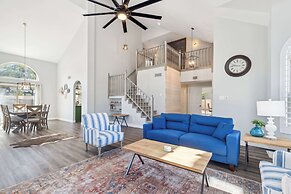 Red Mountain Retreat 5 BDR w/ Heated Pool!