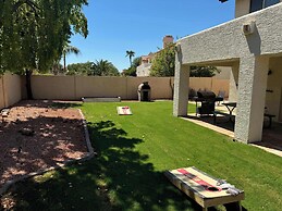 Red Mountain Retreat 5 BDR w/ Heated Pool!