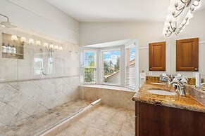 Red Mountain Retreat 5 BDR w/ Heated Pool!