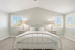 Red Mountain Retreat 5 BDR w/ Heated Pool!
