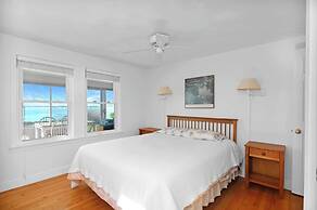 3BR Oceanfront on Nubble Cliffs!