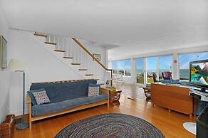 3BR Oceanfront on Nubble Cliffs!