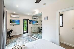 Palm Paradise Retreat Sleeps 4