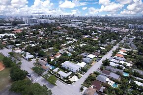 Palm Paradise Retreat Sleeps 4