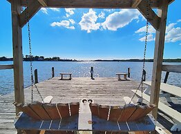 Dolphin Bay Hideaway