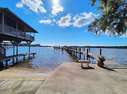 Dolphin Bay Hideaway