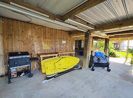 Dolphin Bay Hideaway