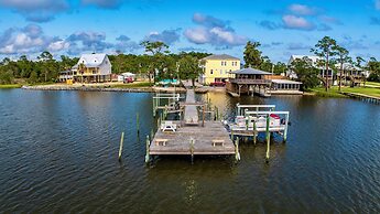 Dolphin Bay Hideaway