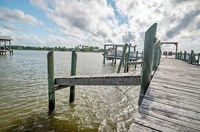 Dolphin Bay Hideaway