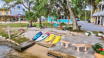 Dolphin Bay Hideaway