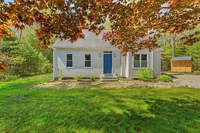 Cottage on Jenkins Pond