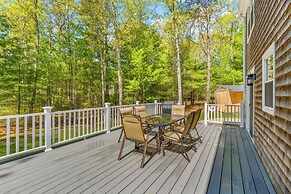 Cottage on Jenkins Pond