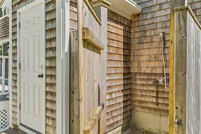 Cottage on Jenkins Pond