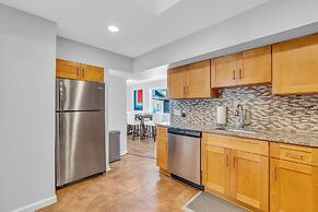 Heck Street Hideaway