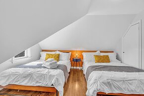 Heck Street Hideaway